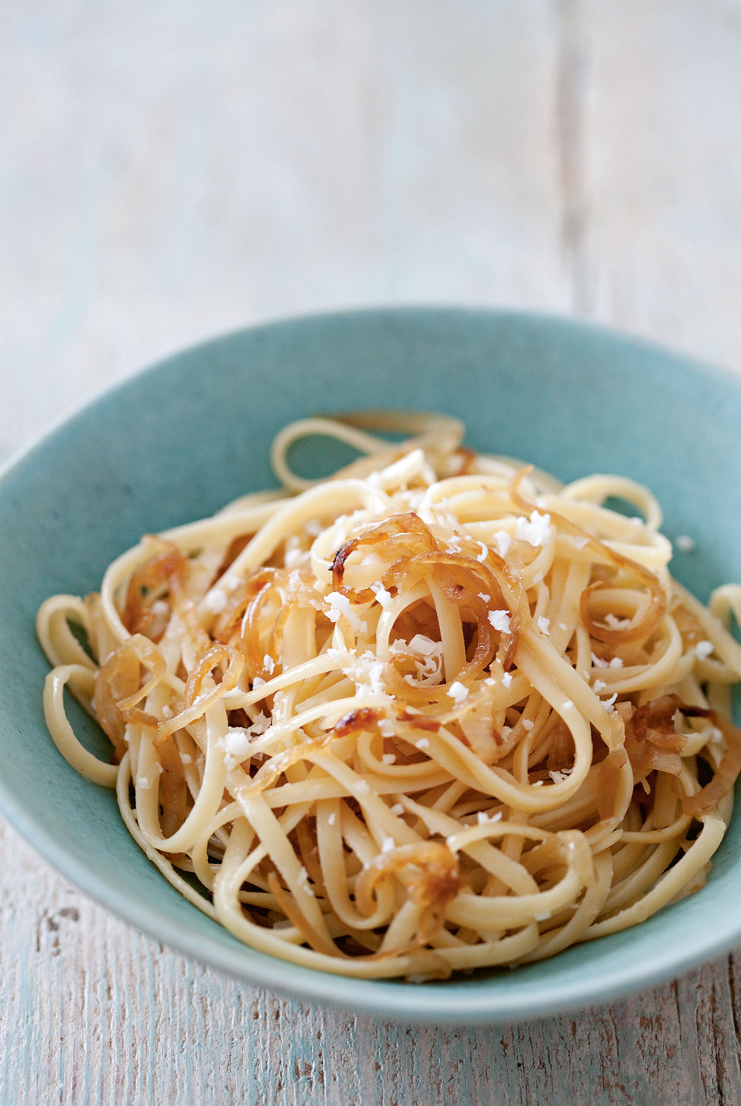 Caramelised onion & goats’ butter pasta
