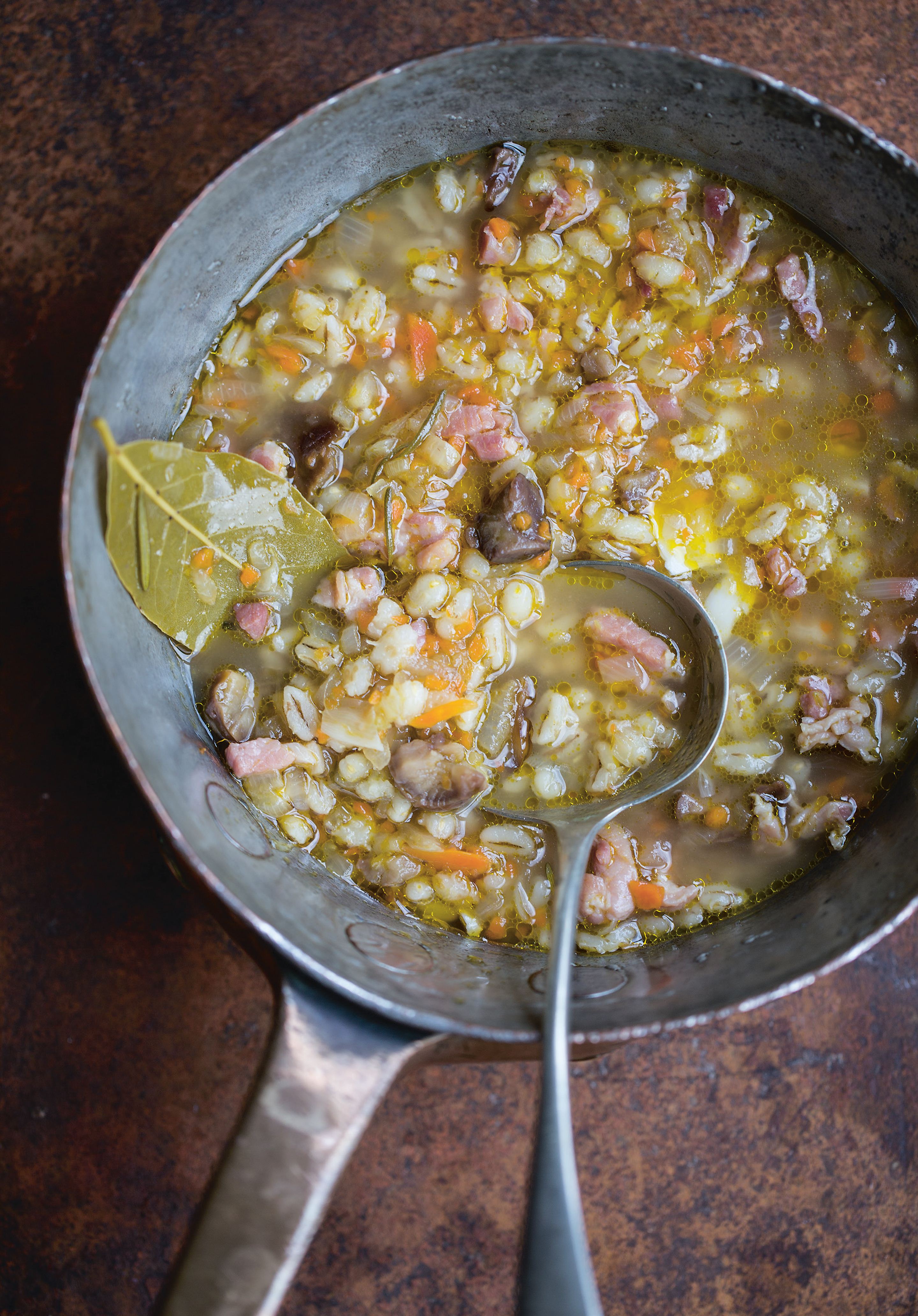 Bacon, chestnut and barley soup