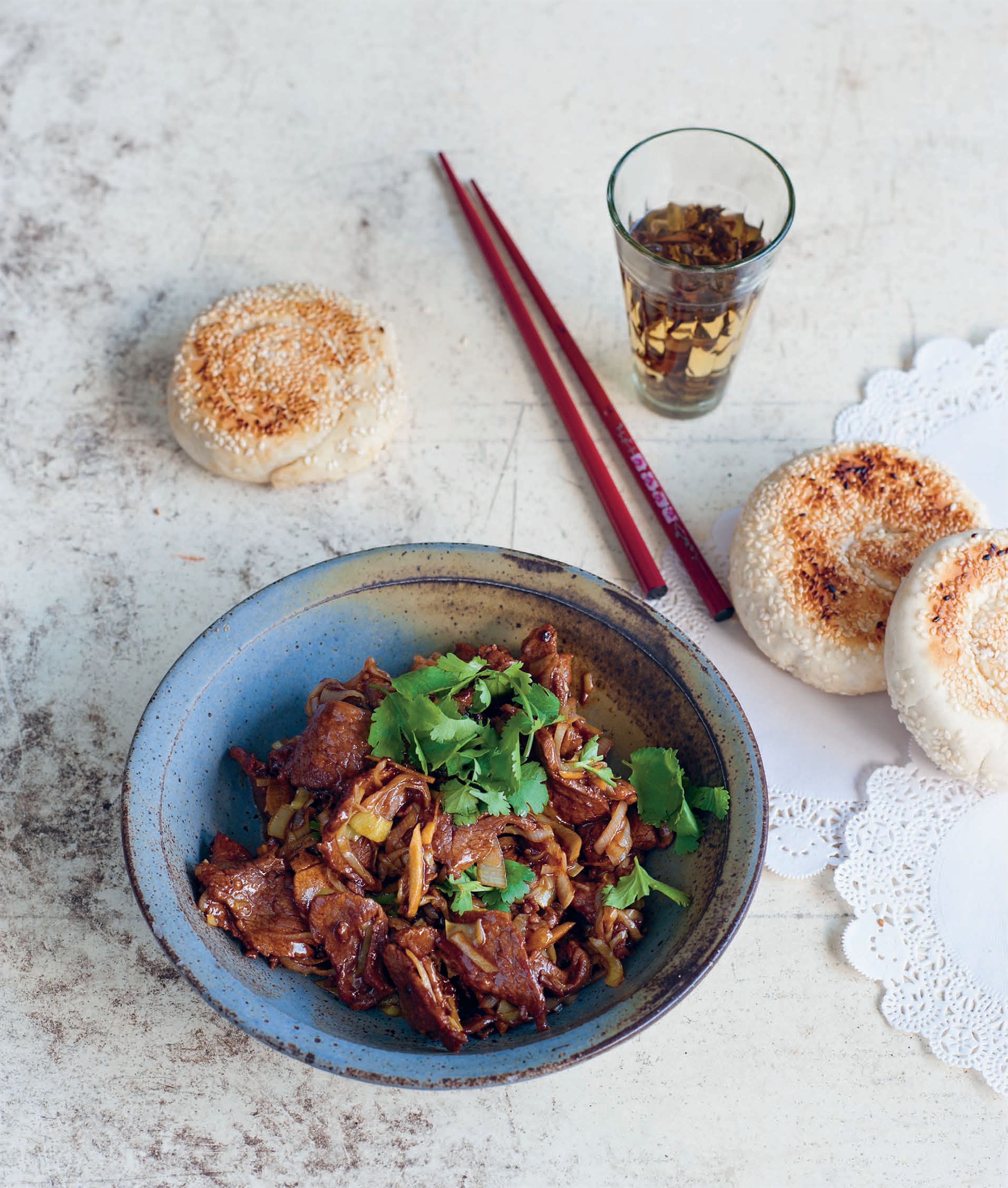 Stir-fried lamb with leeks and coriander