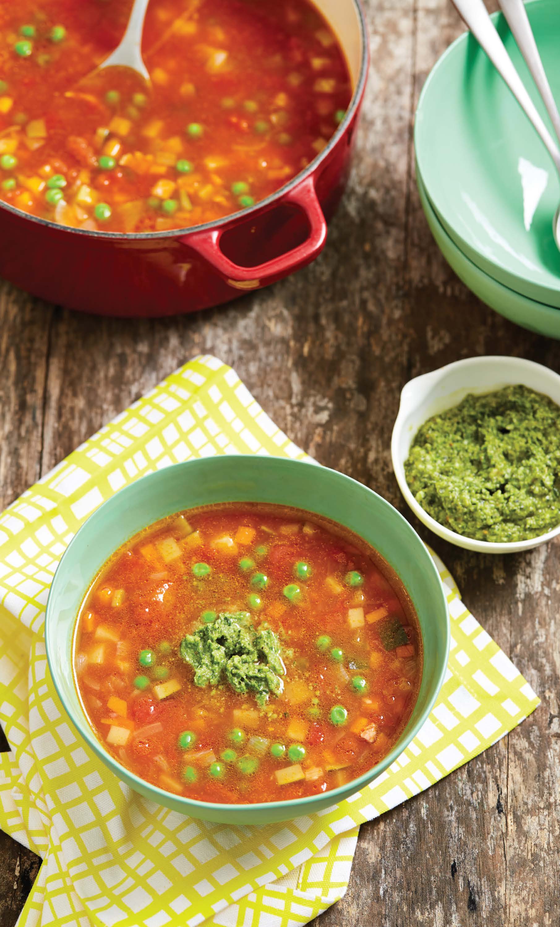 Warming vegetable and bean soup with pesto