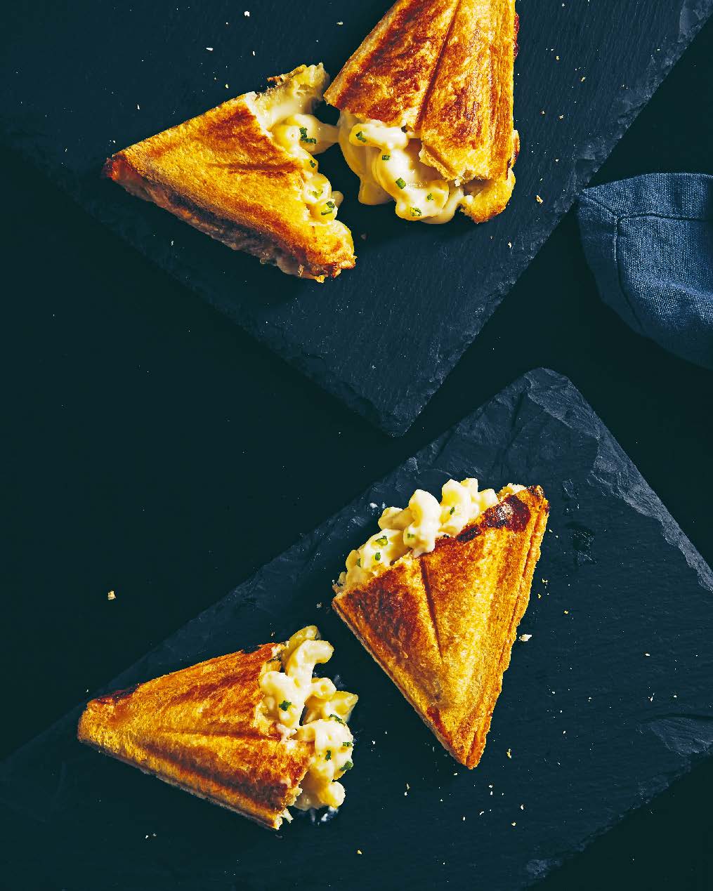 Mac + cheese jaffle