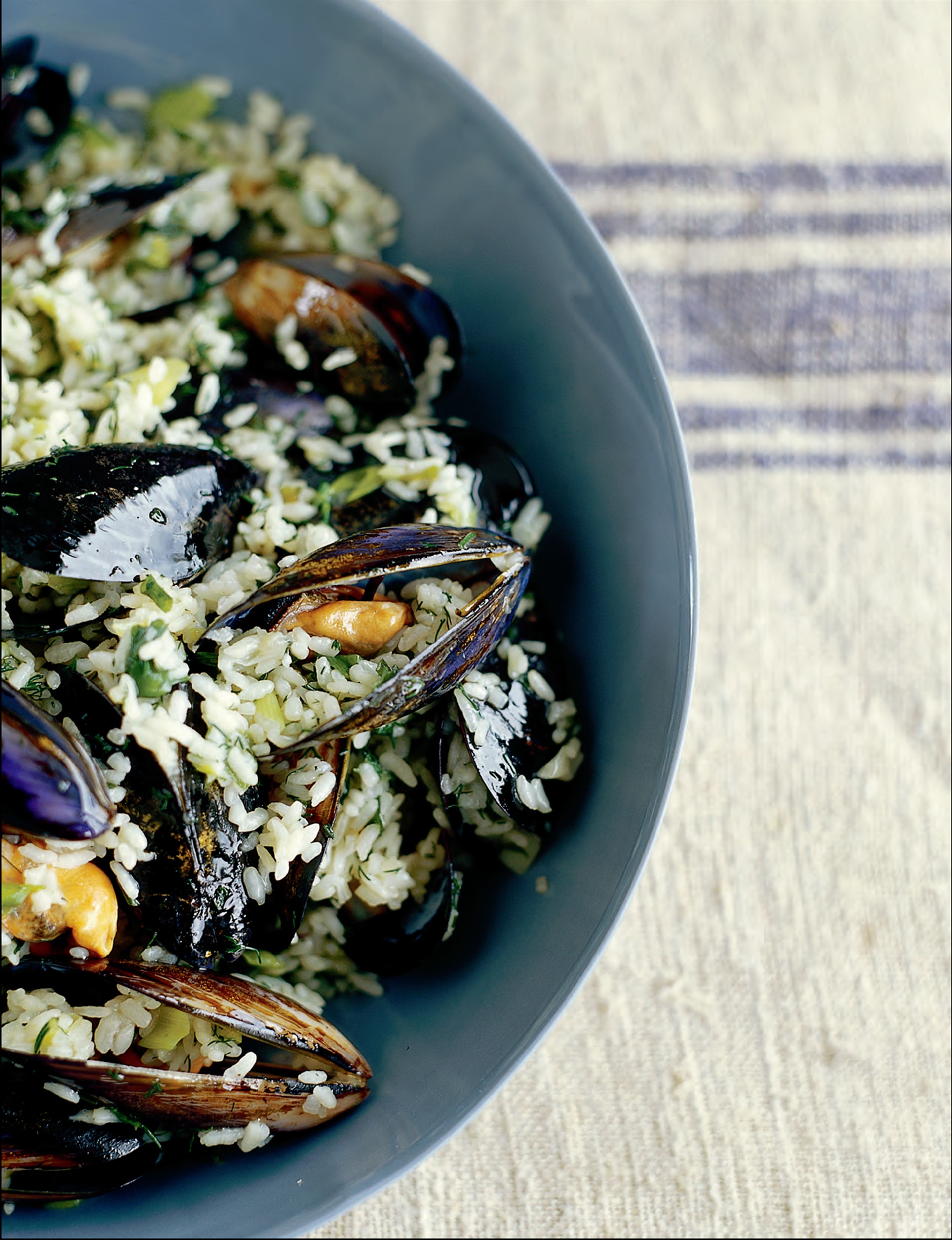 Mussels with rice and dill