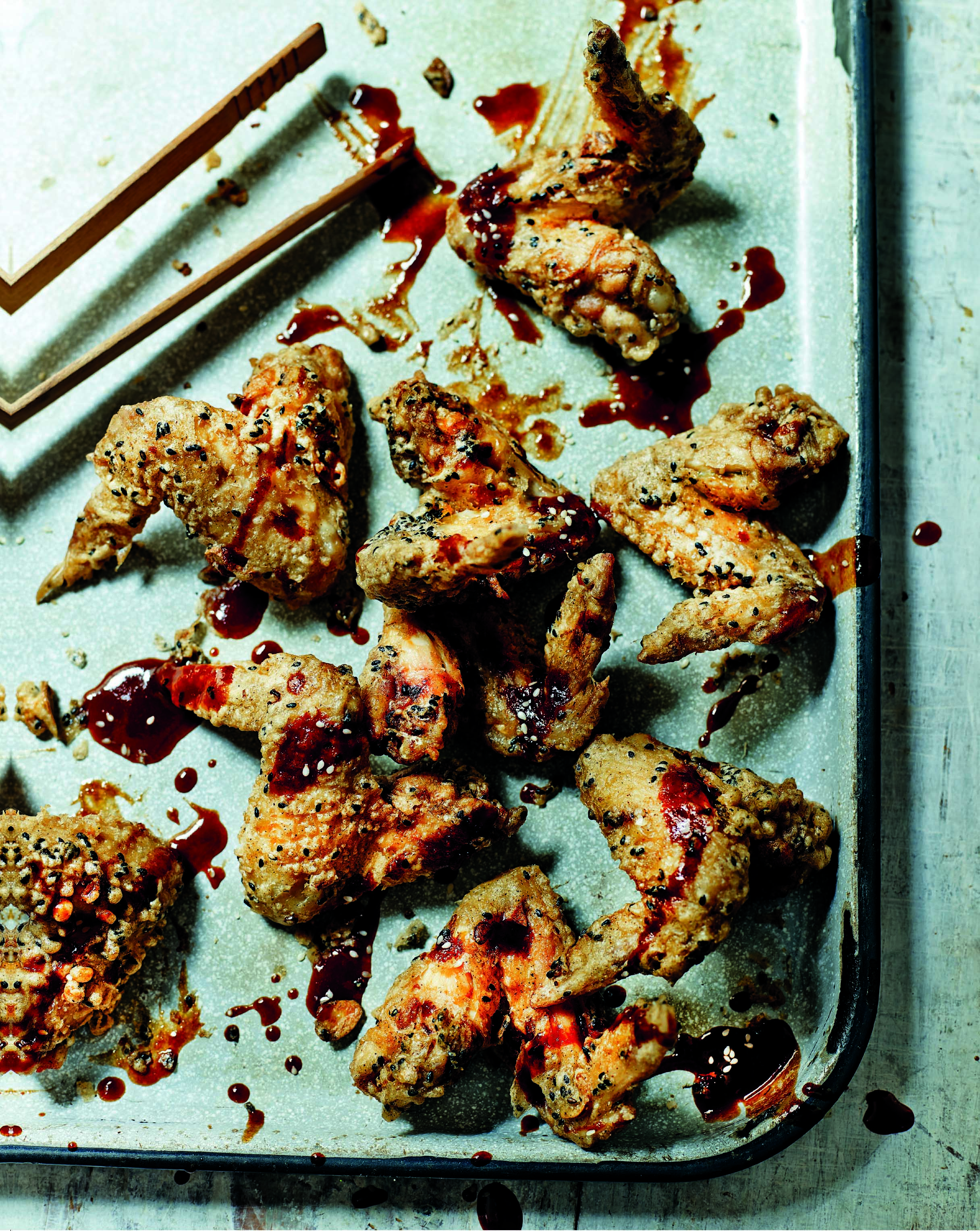 Childhood chicken wings with sticky chilli dip
