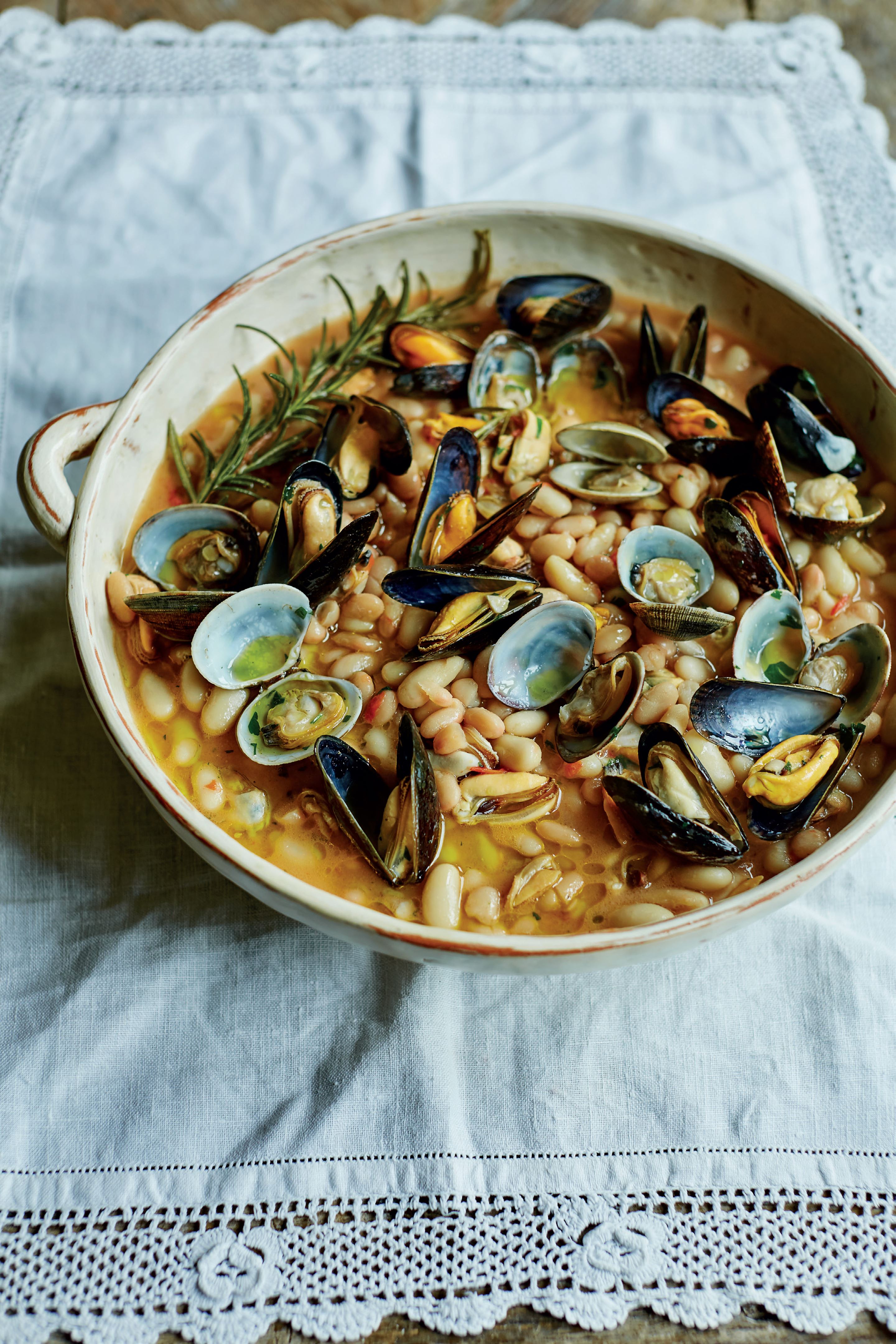 Cannellini beans with mussels and clams