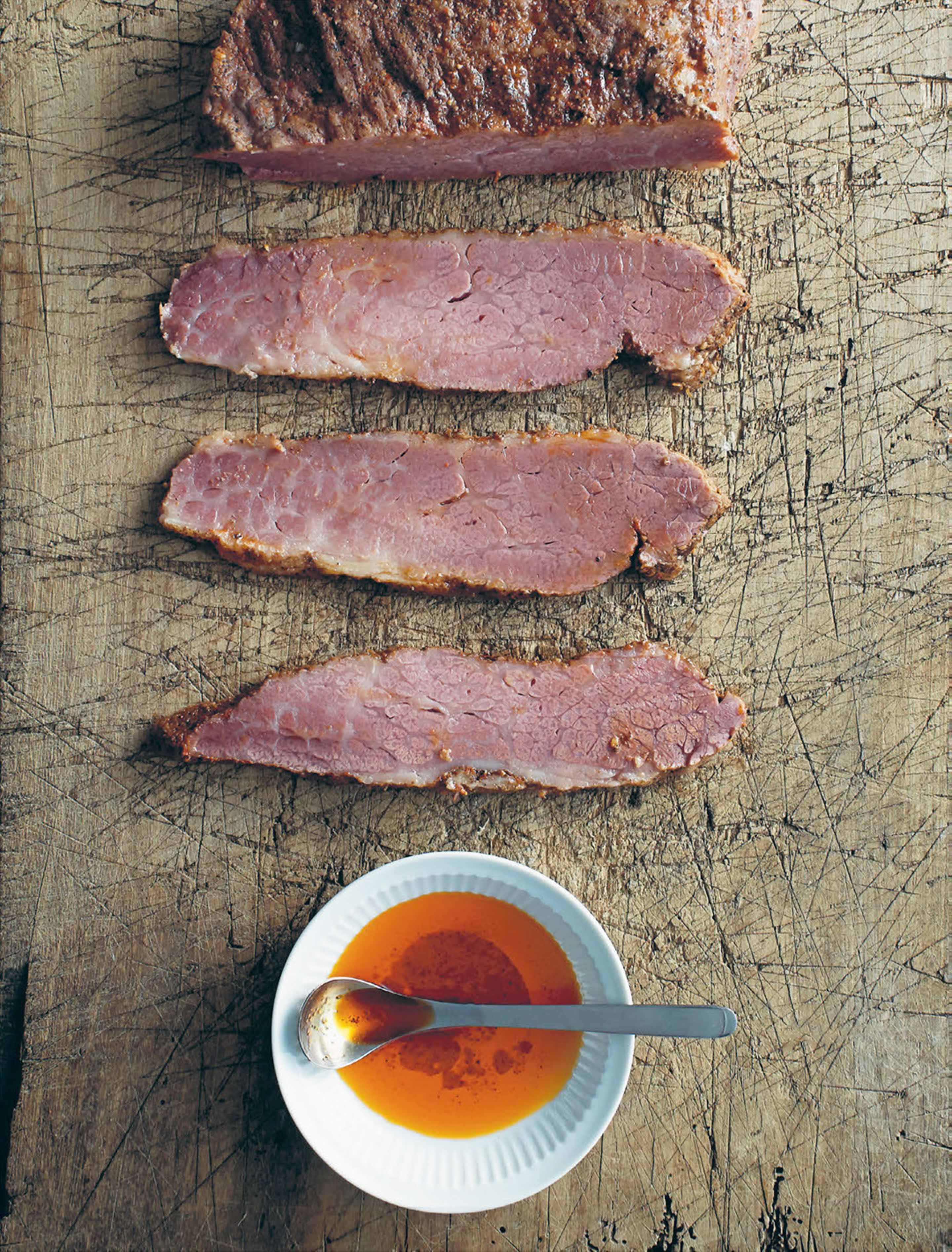 Spicy pastrami with chilli oil dressing