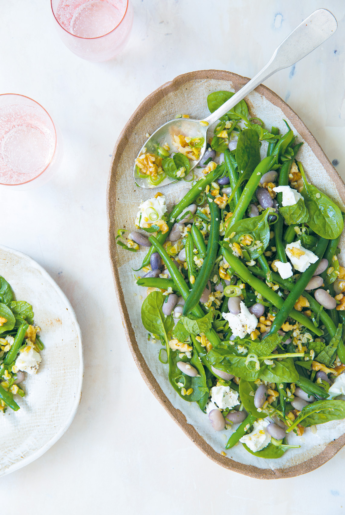 Green wheat, borlotti and green bean with goat’s cheese, walnuts and mint