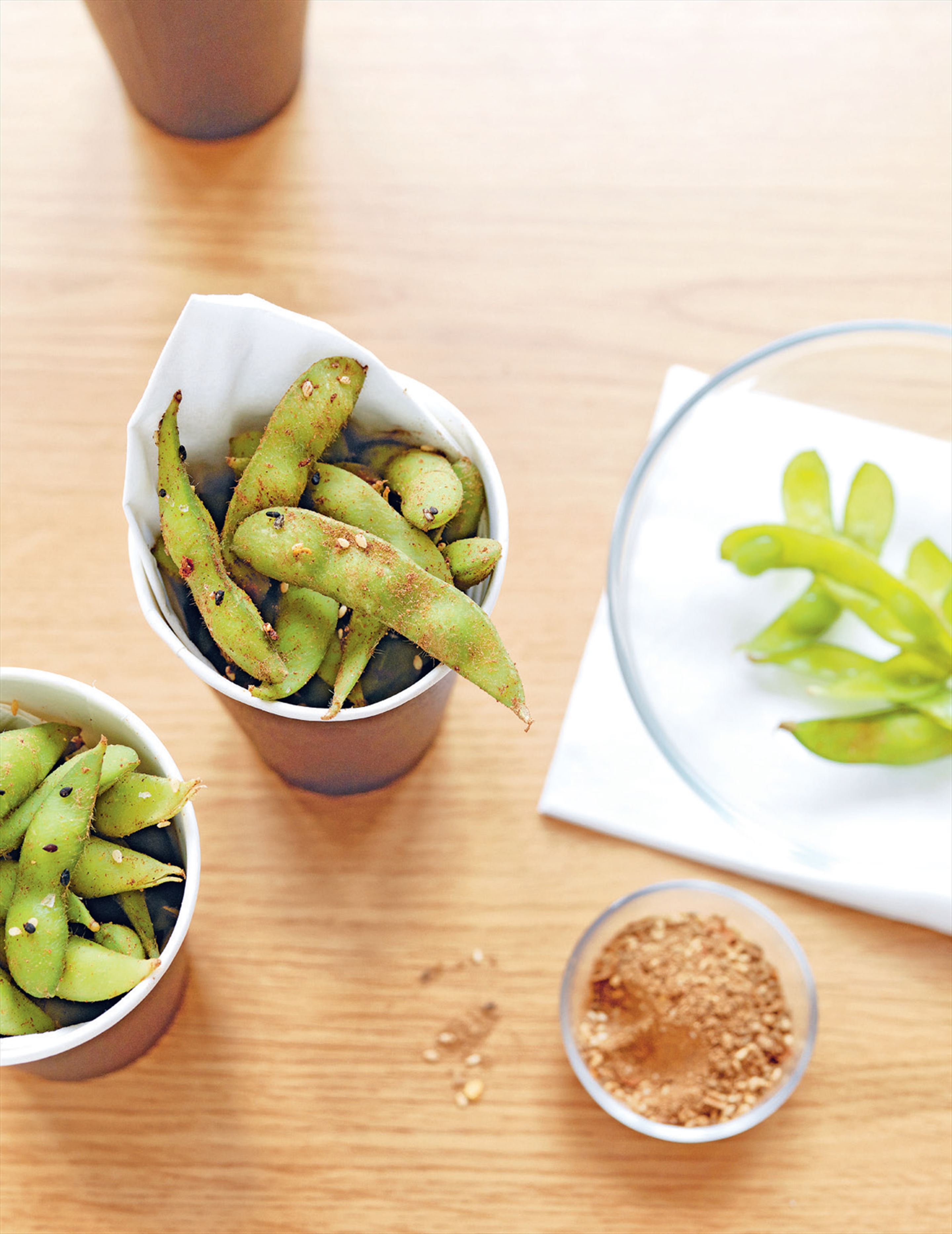 Edamame with Chinese five-spice salt