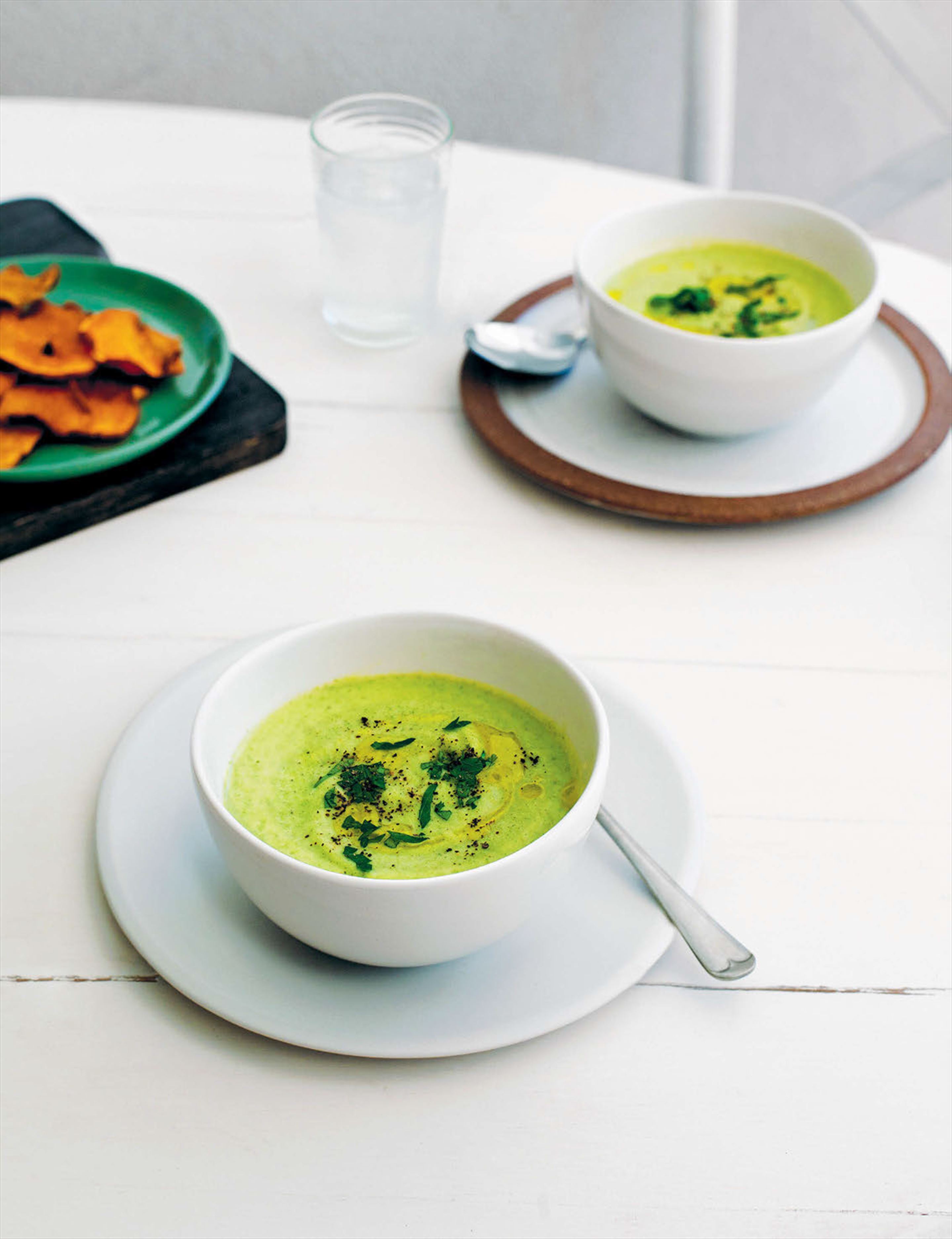 Cauliflower and broccoli soup with sweet potato crisps