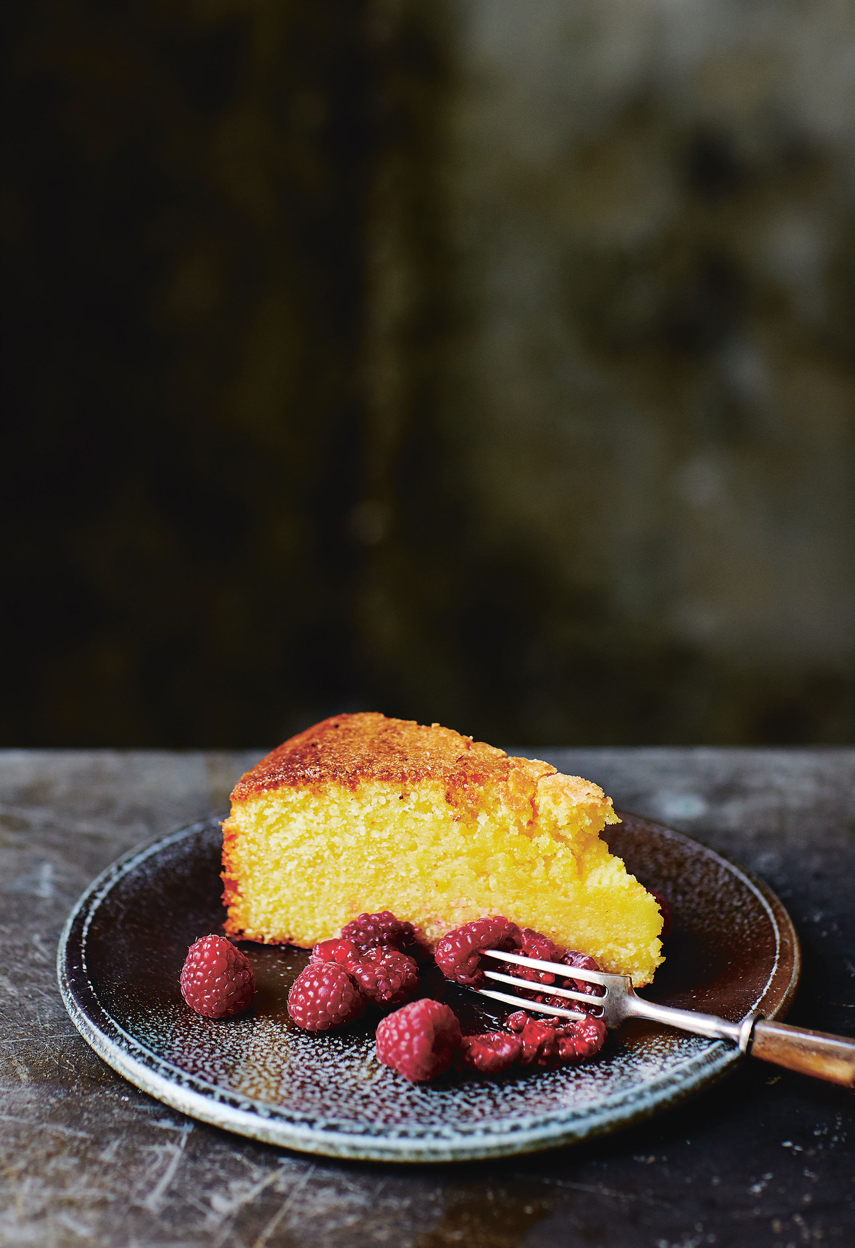 Olive oil cake with lemon and rosemary