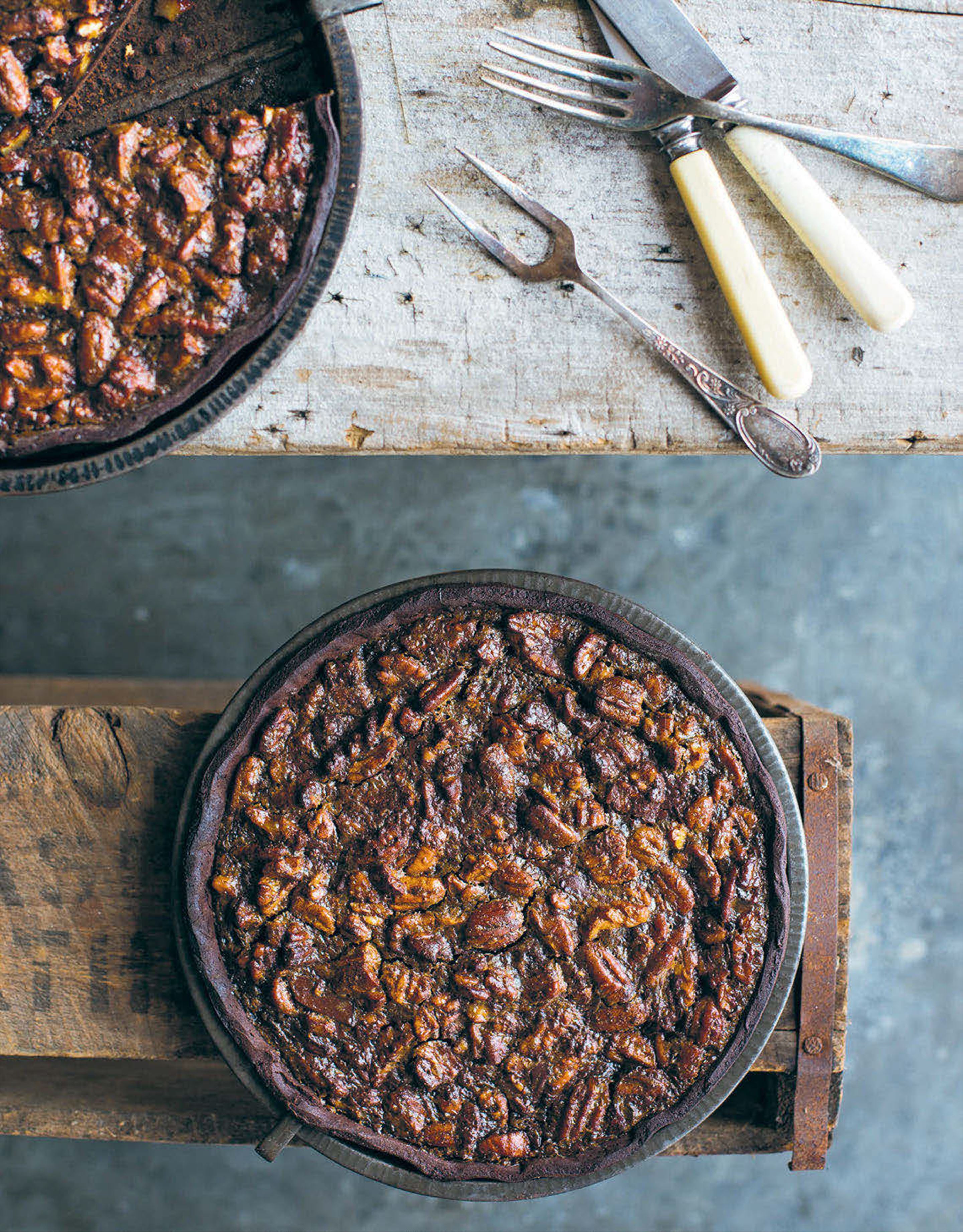 Golden syrup and chocolate pecan pies