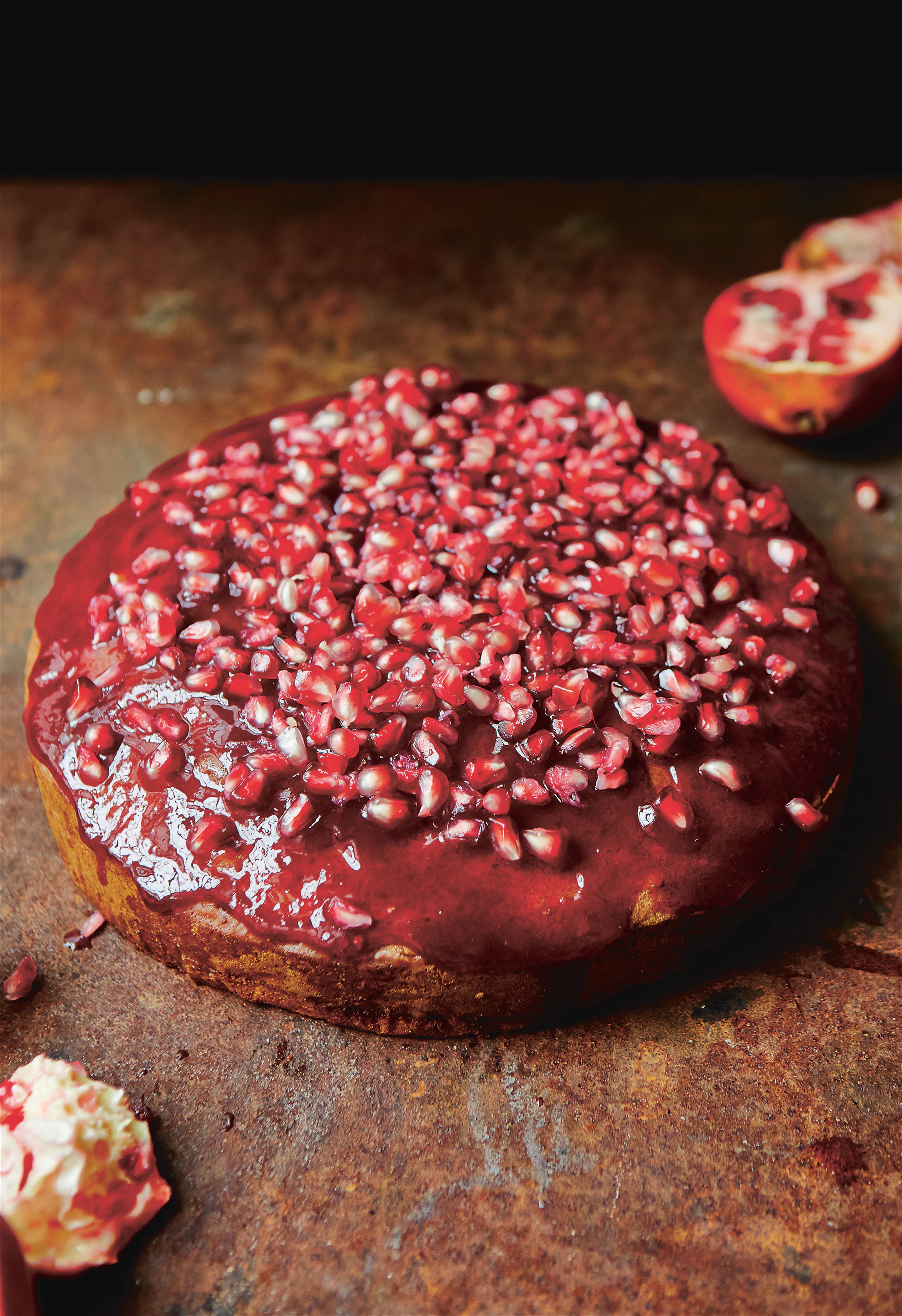 Pomegranate and raspberry cake