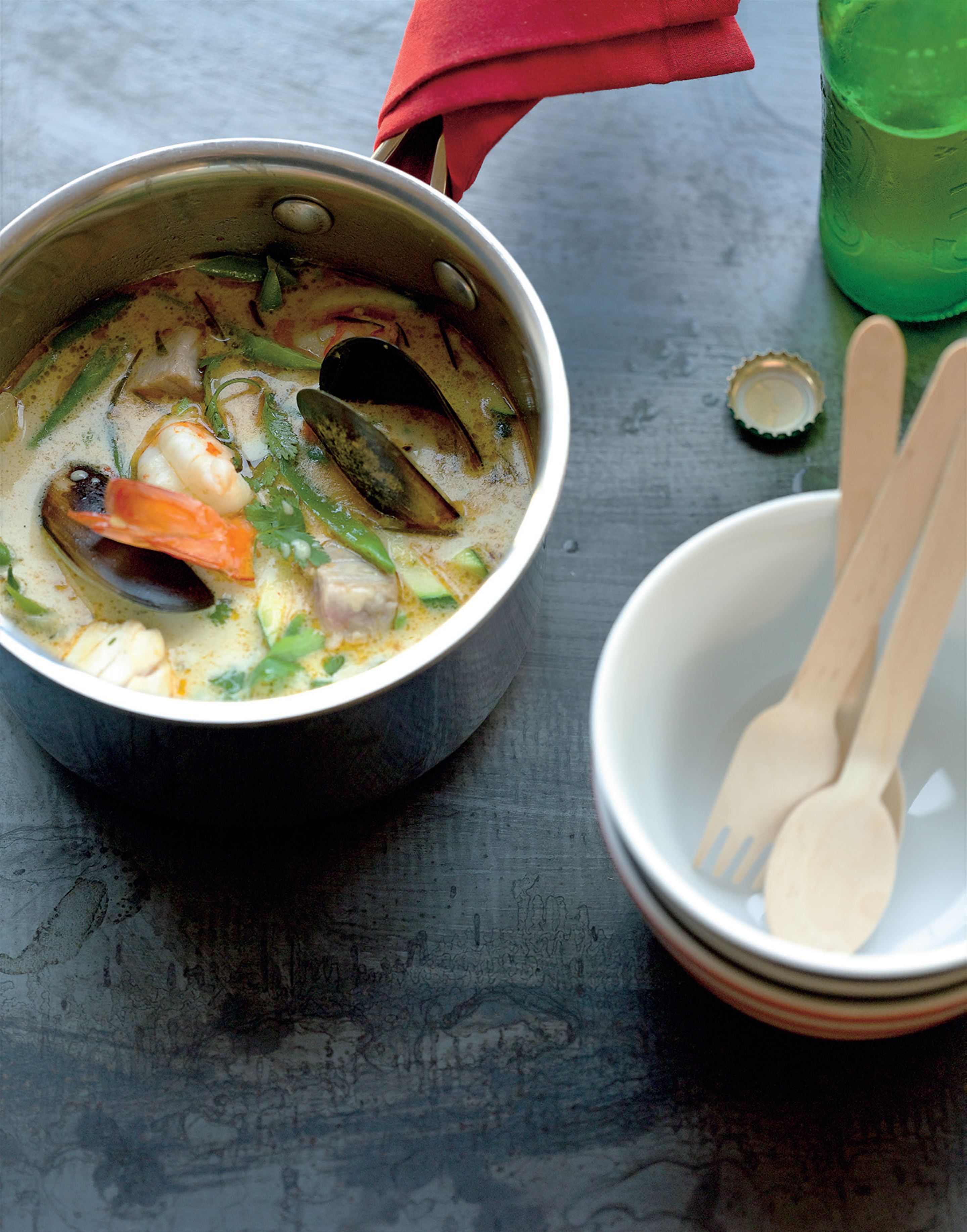 Seafood green curry