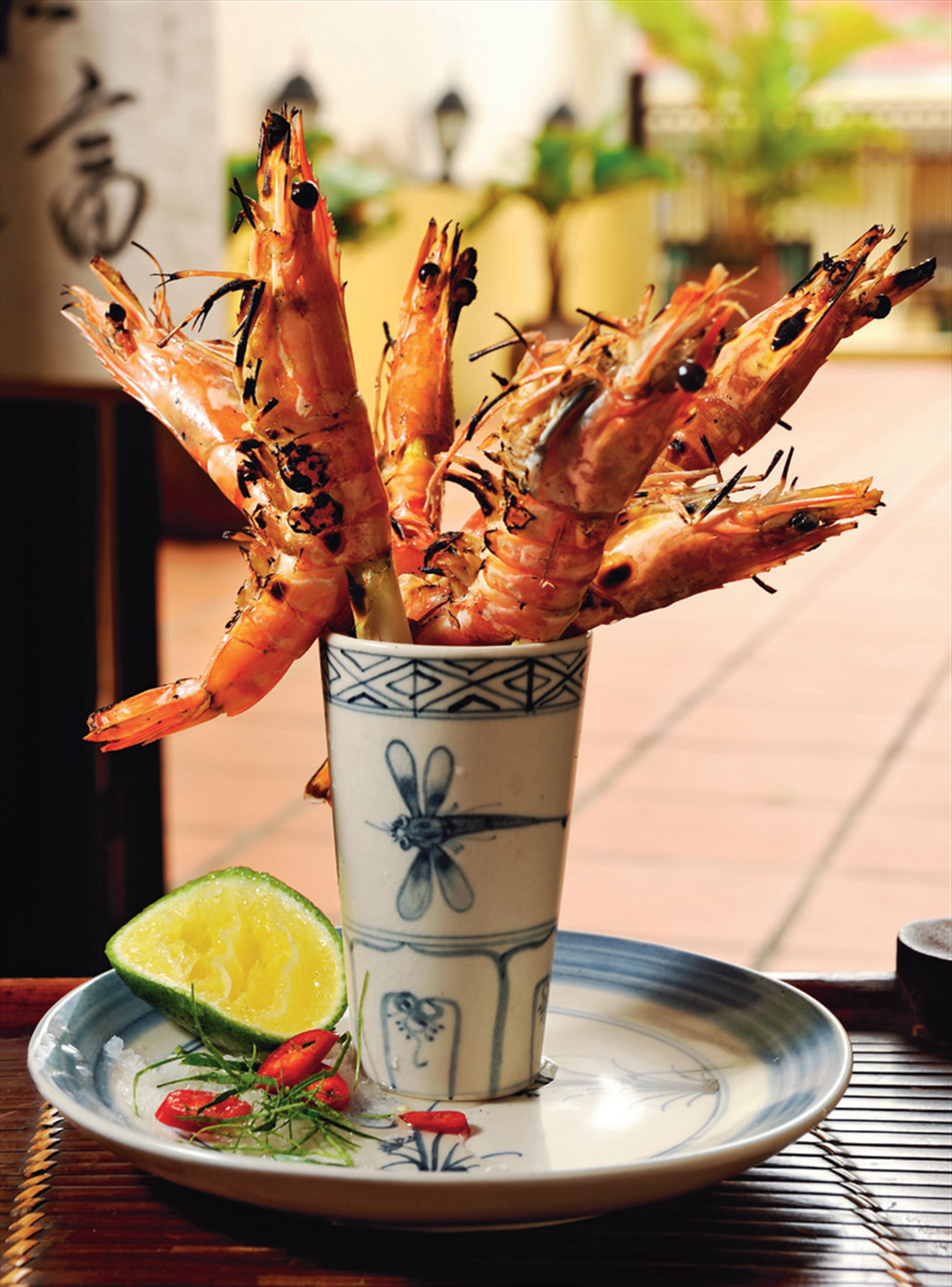 Barbecued prawns with lemongrass