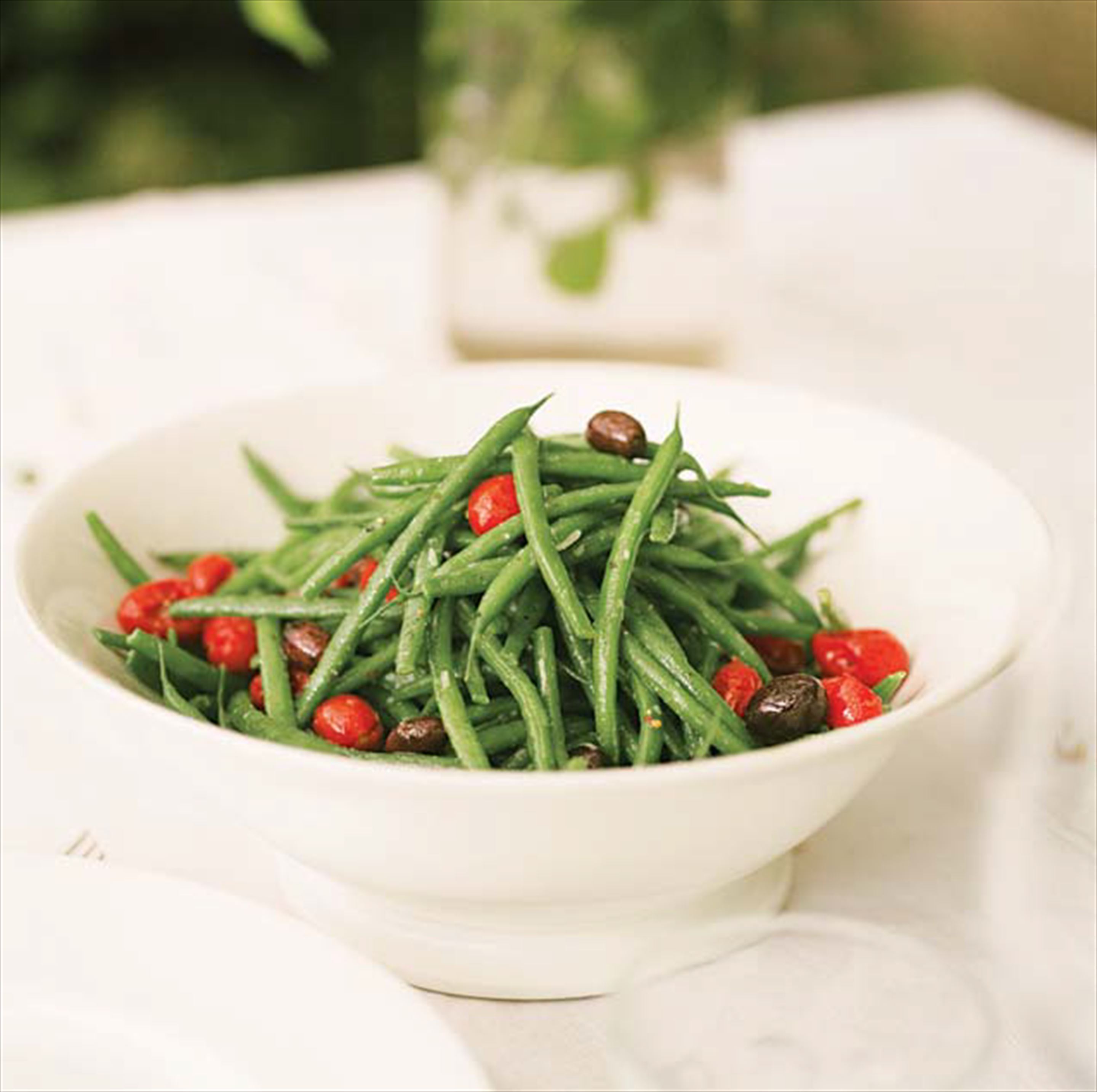 Green beans with roasted tomatoes and olives
