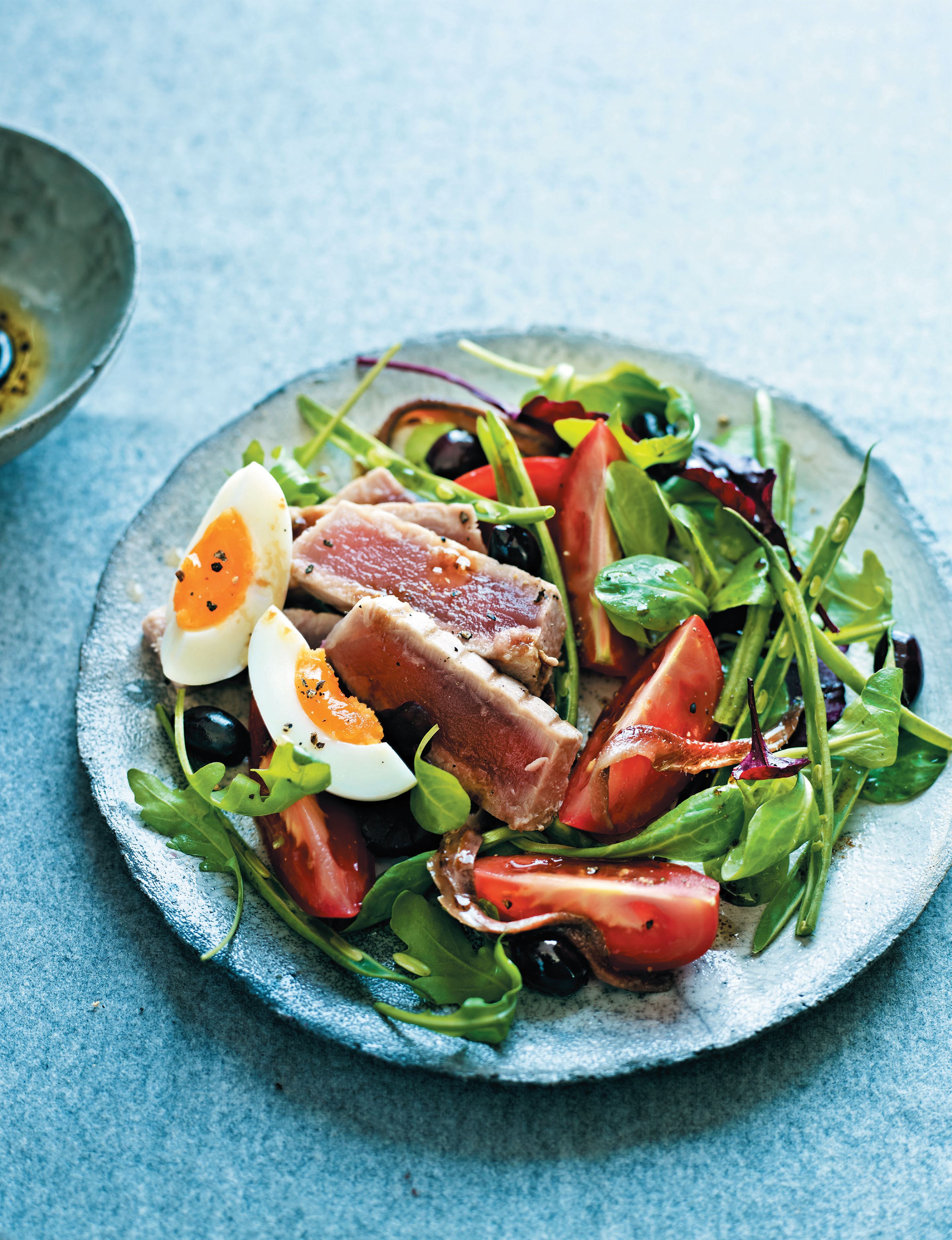 Heart-healthy tuna Niçoise salad