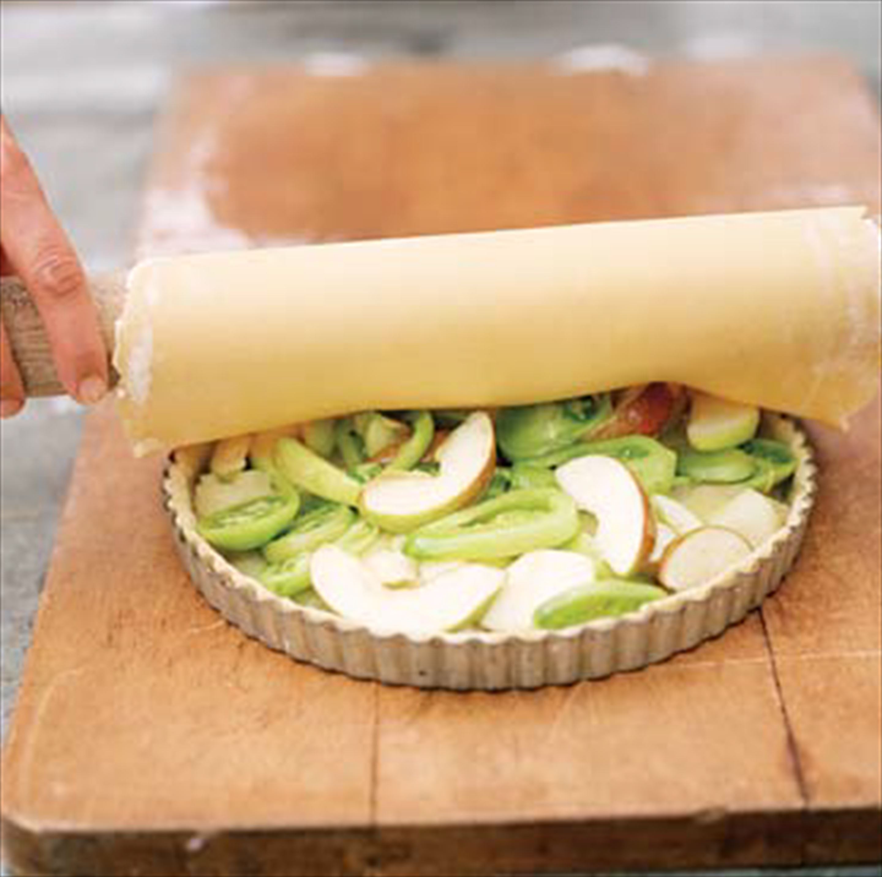 Apple and green tomato pie