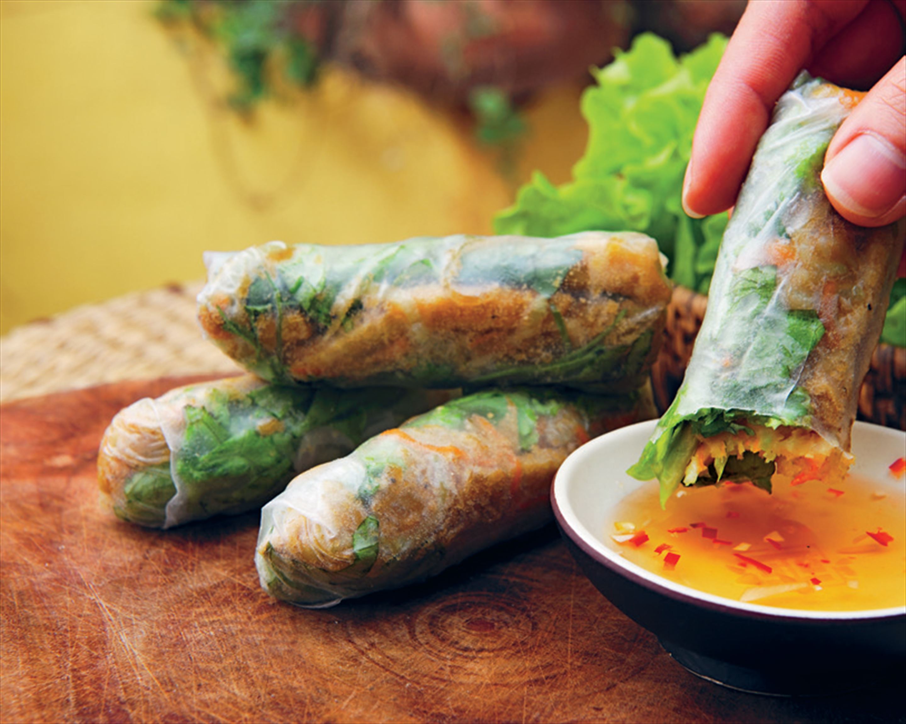 Tofu and roasted rice spring rolls